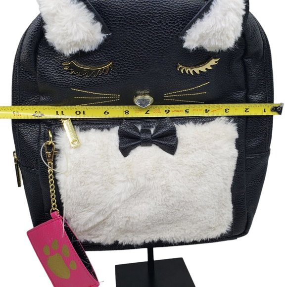Betsey Johnson Tuxedo Cat Faux Fur Backpack Zip Around Black White Gold Hardware - Picture 10 of 12